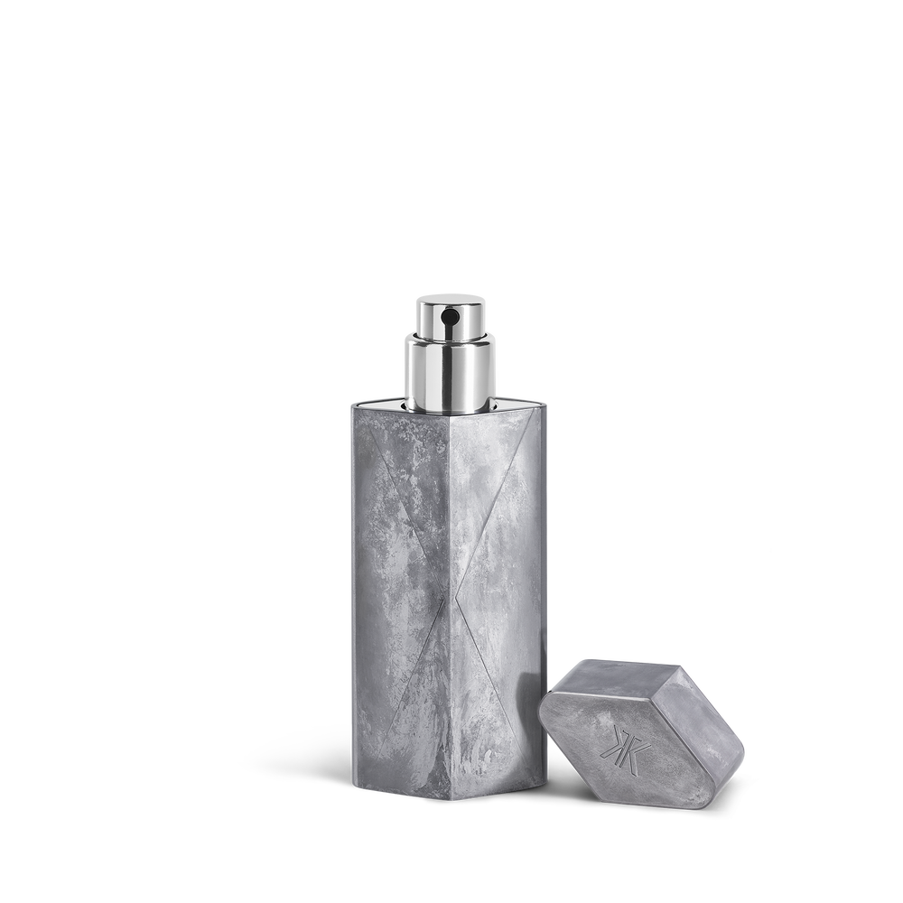 3700559603185_RA520331_GLOBE_TROTTER_ZINC_TRAVEL_CASE_11ML_FULL_FACE_2000X2000